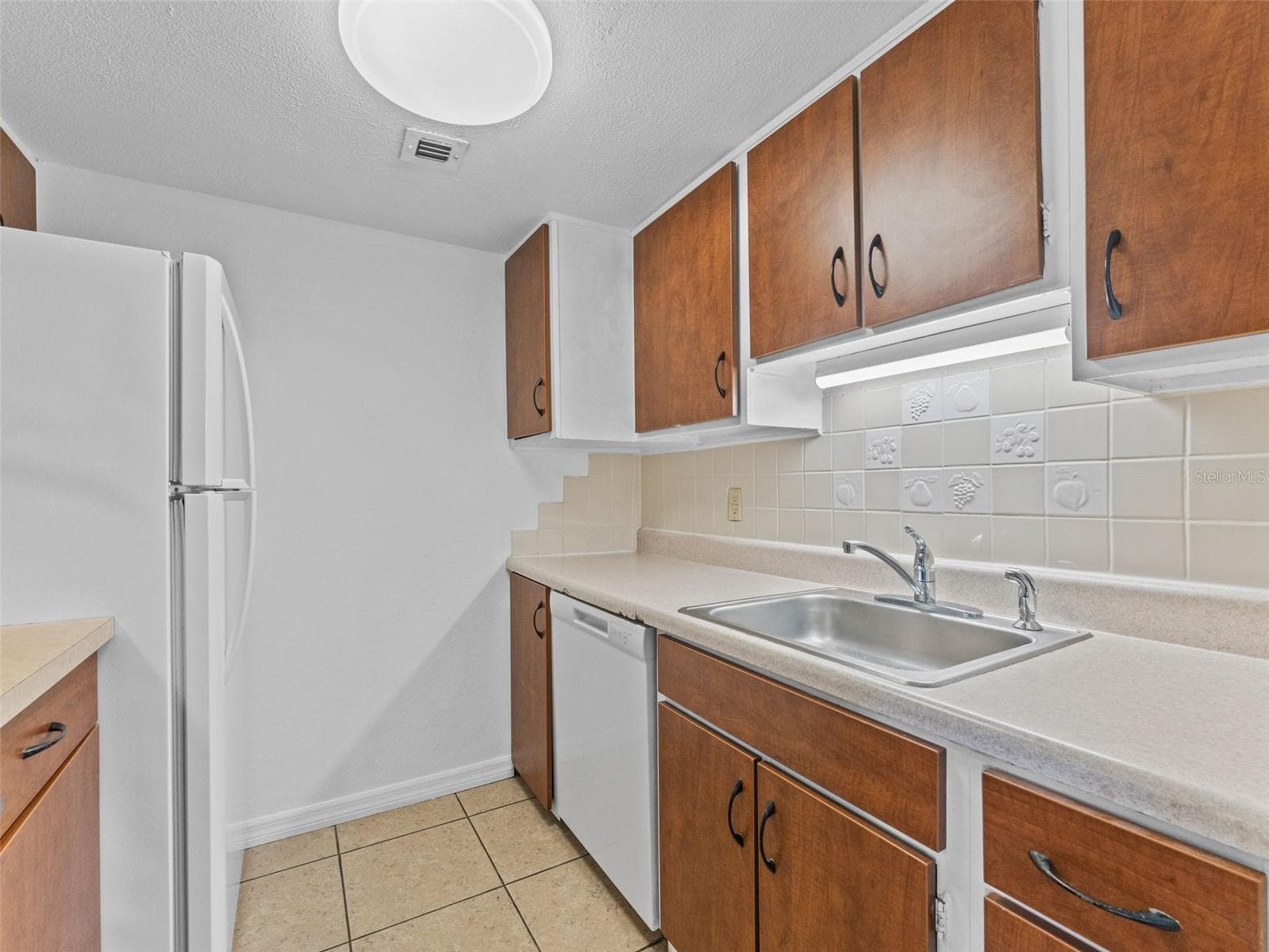 Condominium at 335 47TH AVE N #244, ST PETERSBURG, photo 14 of 73