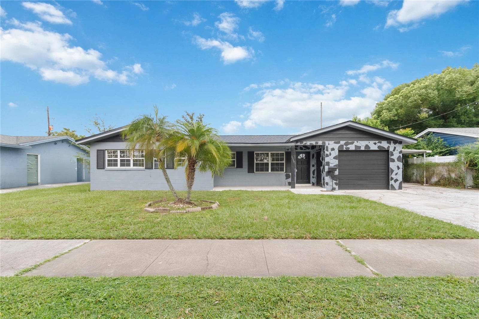 Front Elevation - 1115 S ALDER AVE, ORLANDO