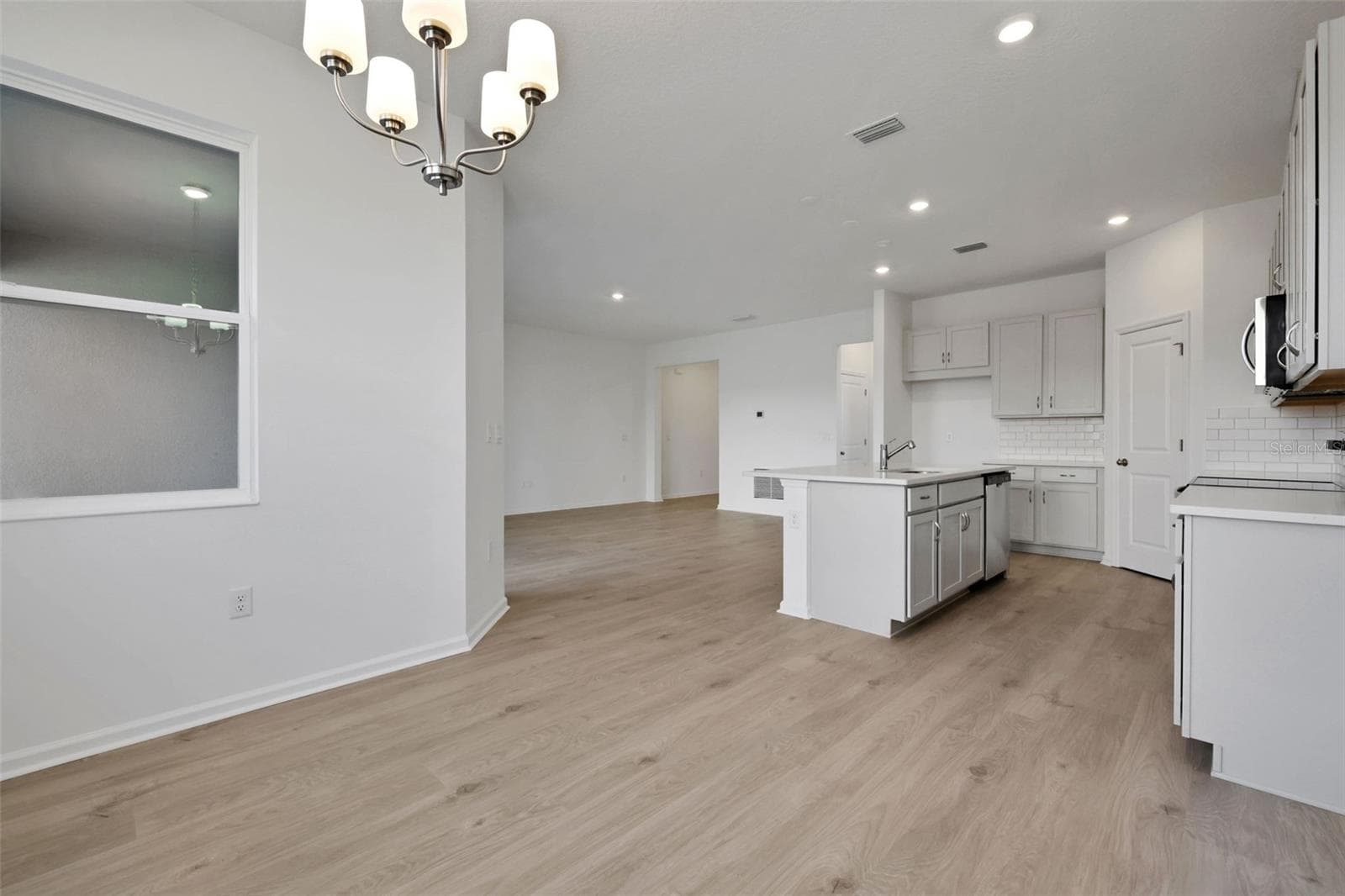 Single Family Residence at 2866 SUPERMARINE RD, TAVARES, photo 12 of 31