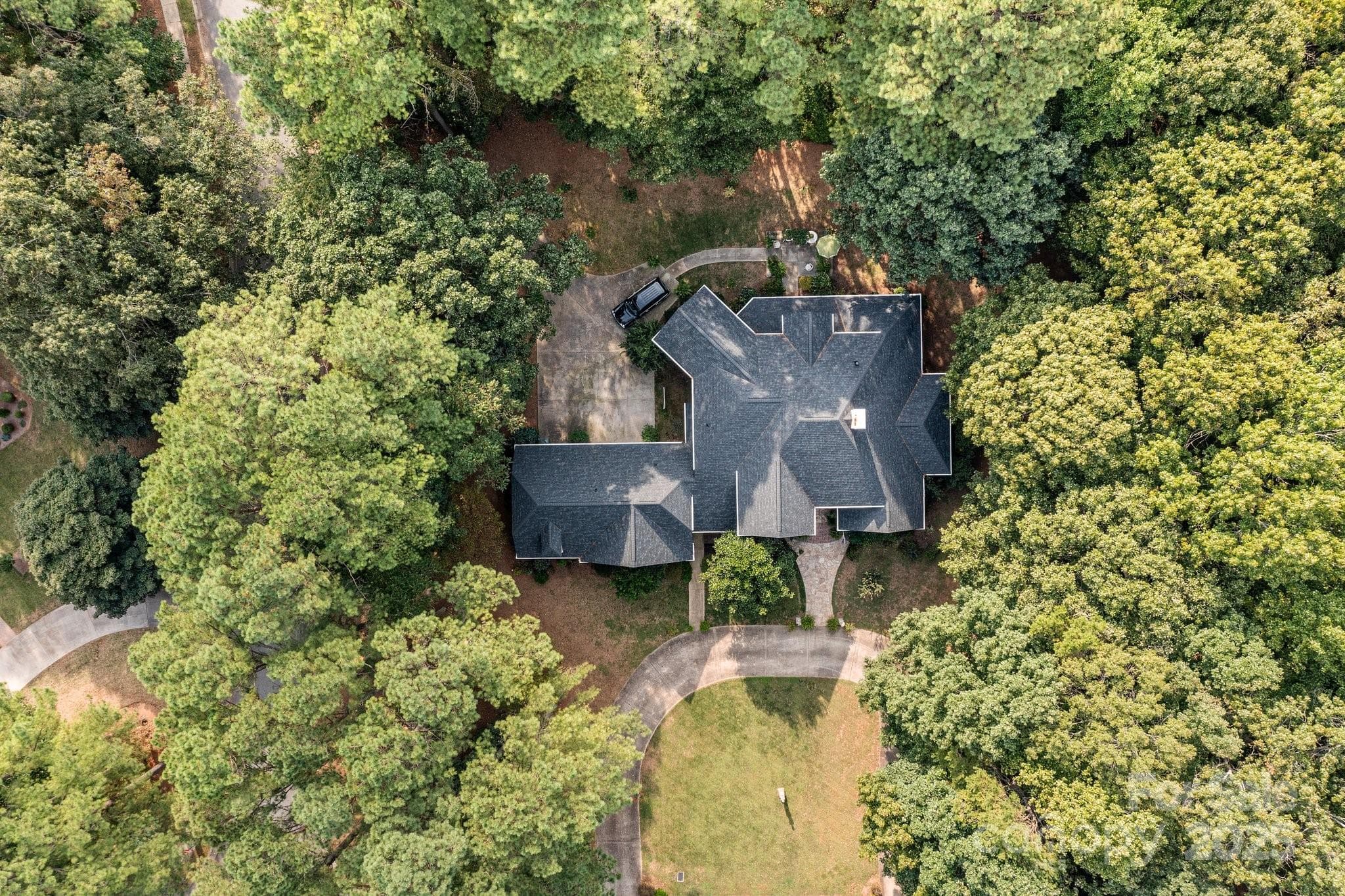 Single Family Residence at 115 W Glenview Drive, Salisbury, photo 40 of 42