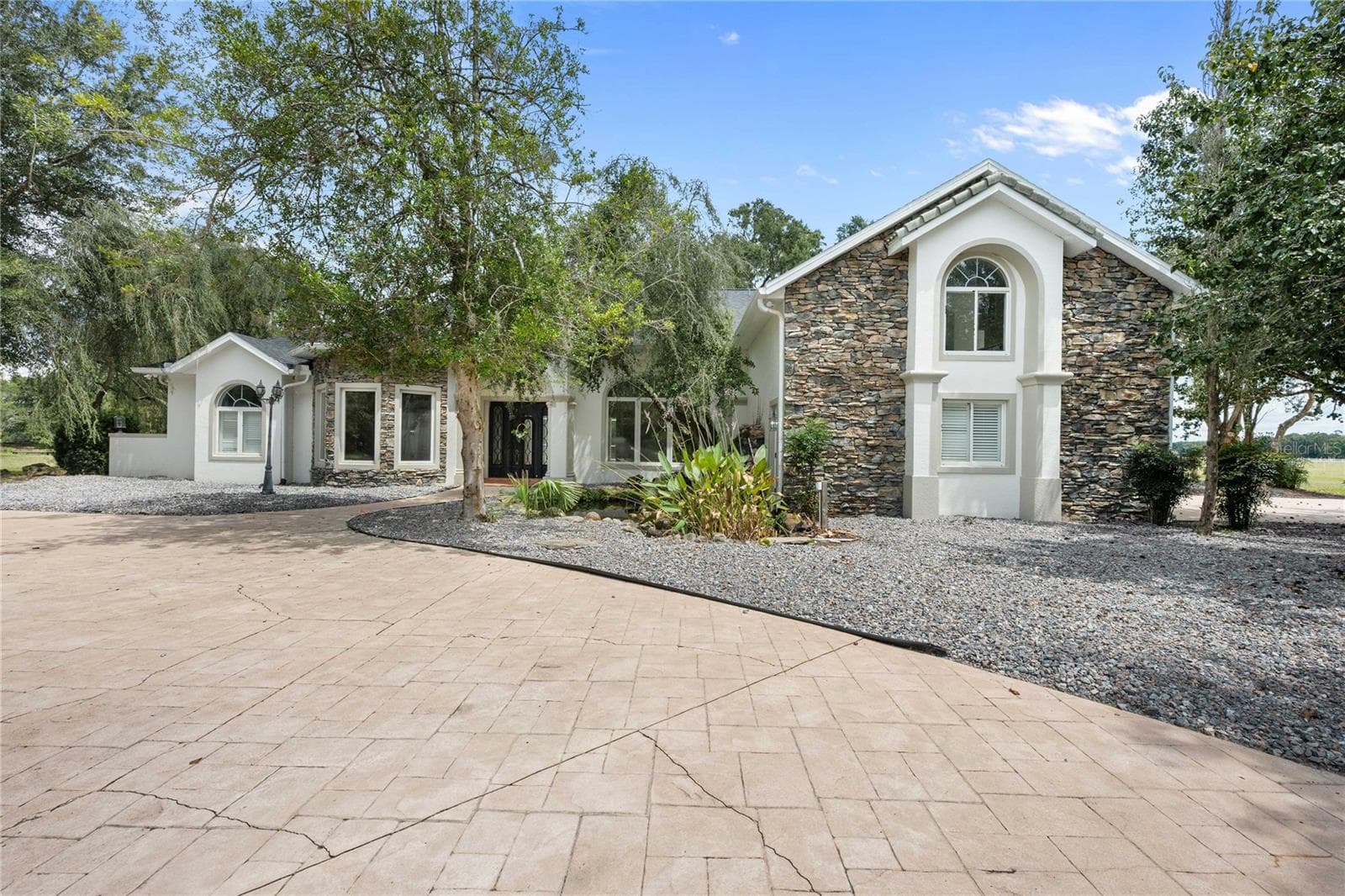 Main Residence - 17401 S HIGHWAY 475, SUMMERFIELD