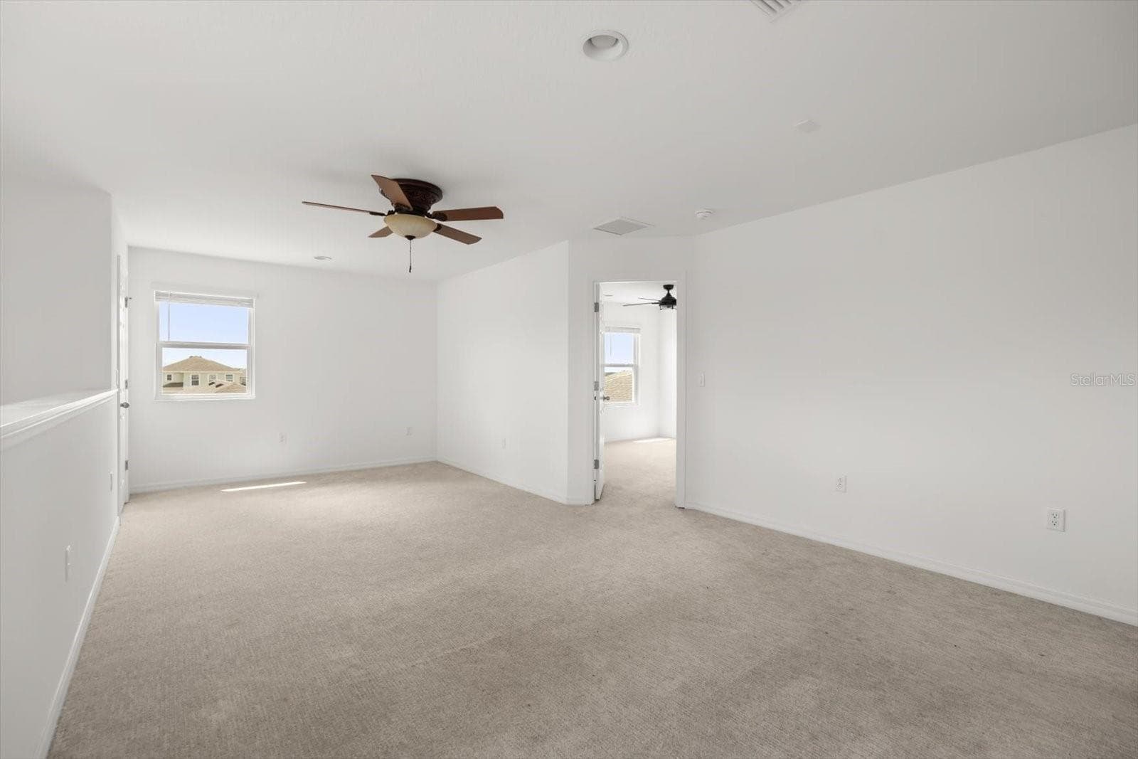 Single Family Residence at 6973 WILSON PASTURE AVE, GROVELAND, photo 19 of 52