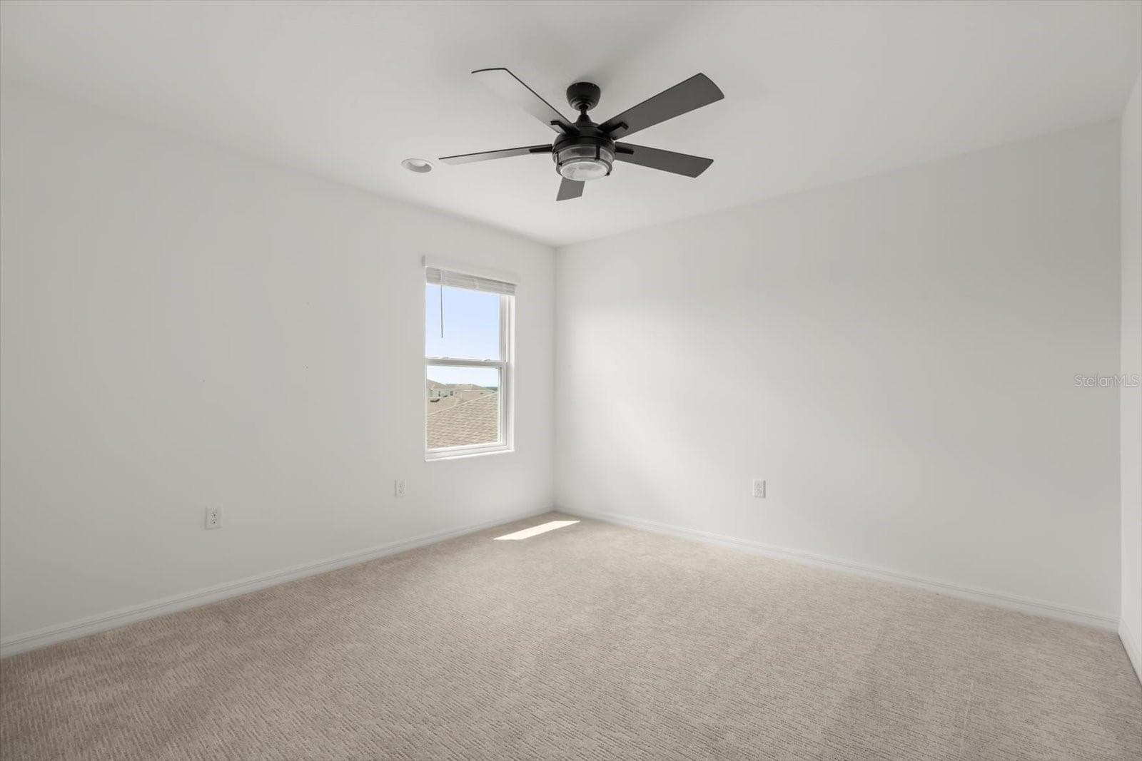 Single Family Residence at 6973 WILSON PASTURE AVE, GROVELAND, photo 23 of 52