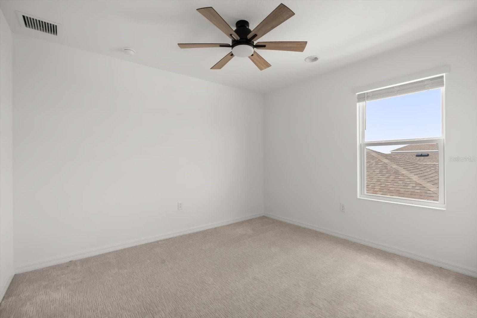 Single Family Residence at 6973 WILSON PASTURE AVE, GROVELAND, photo 25 of 52