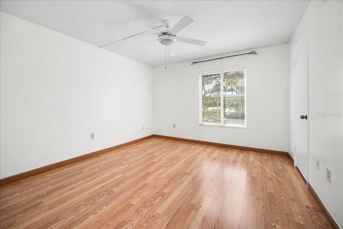 Condominium at 11401 3RD ST N #2, ST PETERSBURG, photo 17 of 27