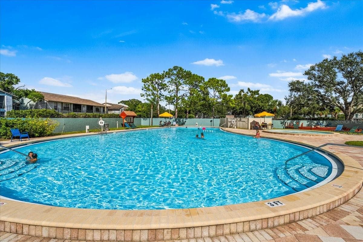 Condominium at 11401 3RD ST N #2, ST PETERSBURG, photo 22 of 27