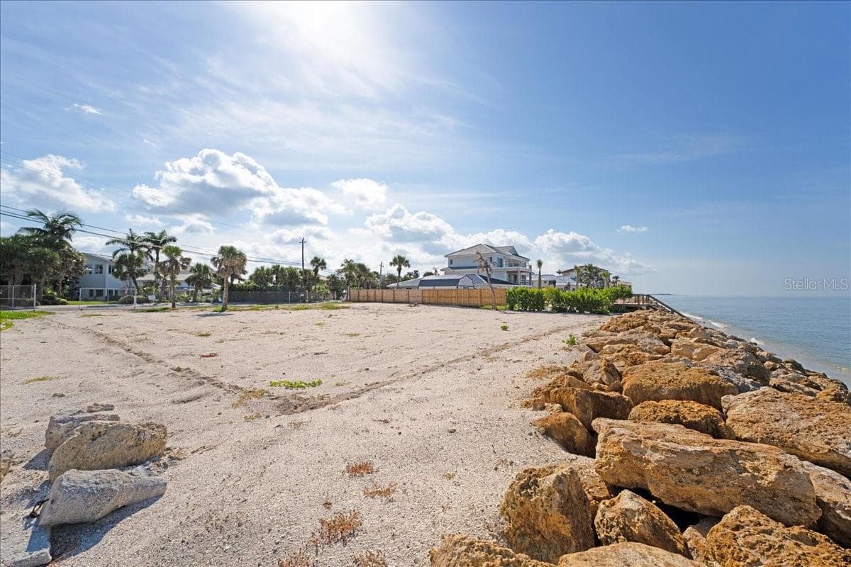 Single Family Residence at 3761 CASEY KEY RD, NOKOMIS, photo 12 of 23