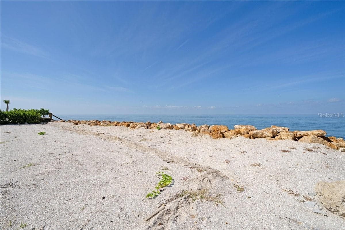 Single Family Residence at 3761 CASEY KEY RD, NOKOMIS, photo 17 of 23