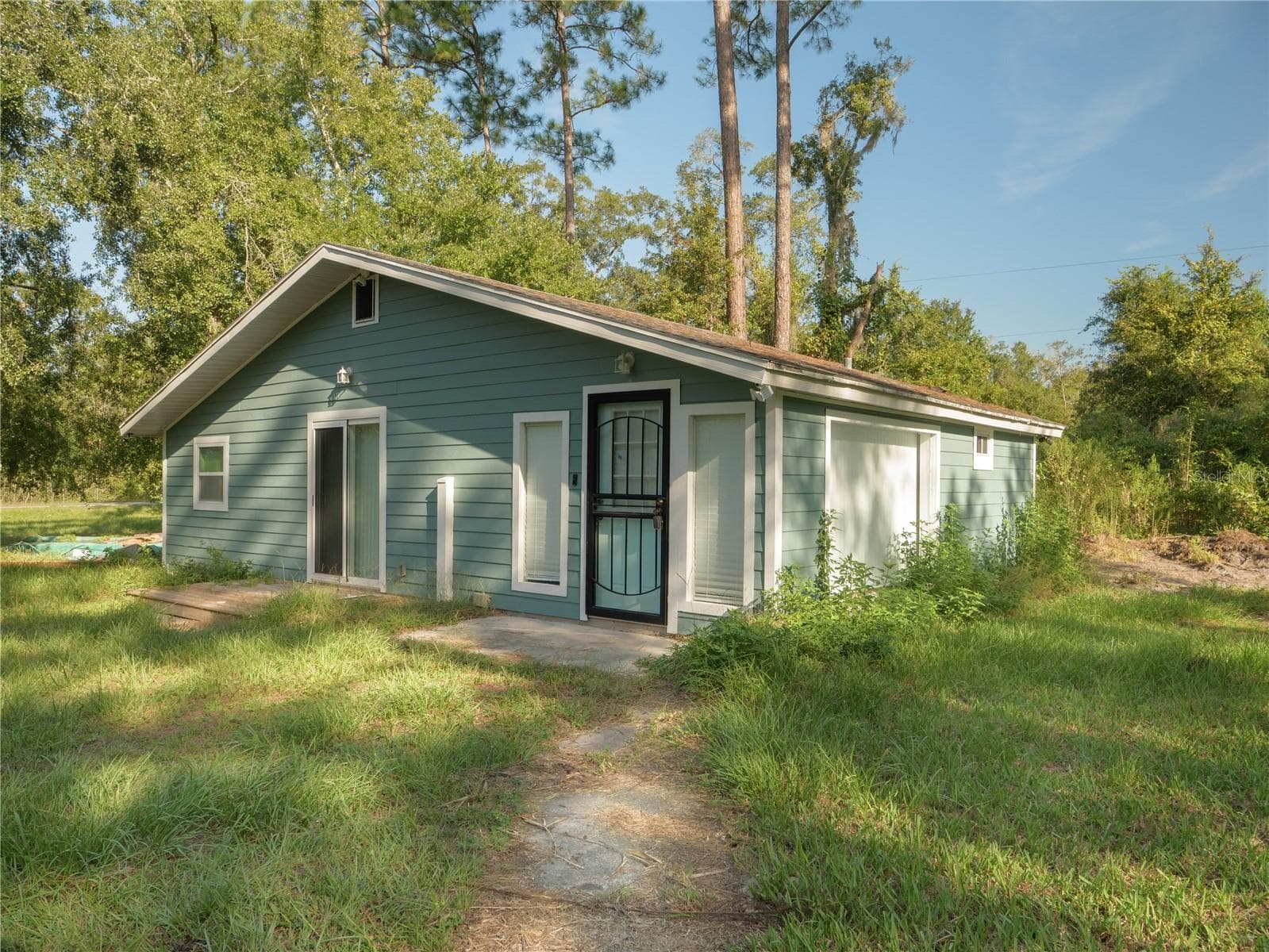 Single Family Residence at 13117 N COUNTY ROAD 225, GAINESVILLE, photo 2 of 16