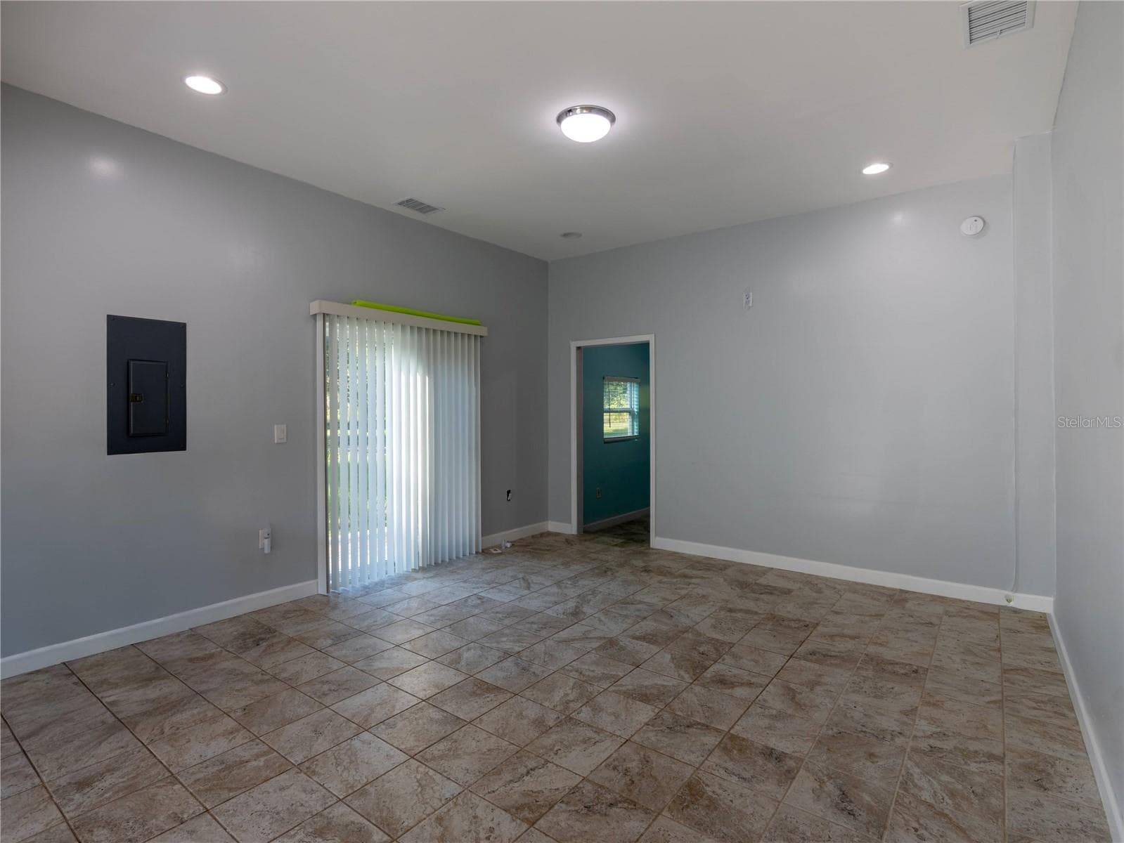 Single Family Residence at 13117 N COUNTY ROAD 225, GAINESVILLE, photo 5 of 16