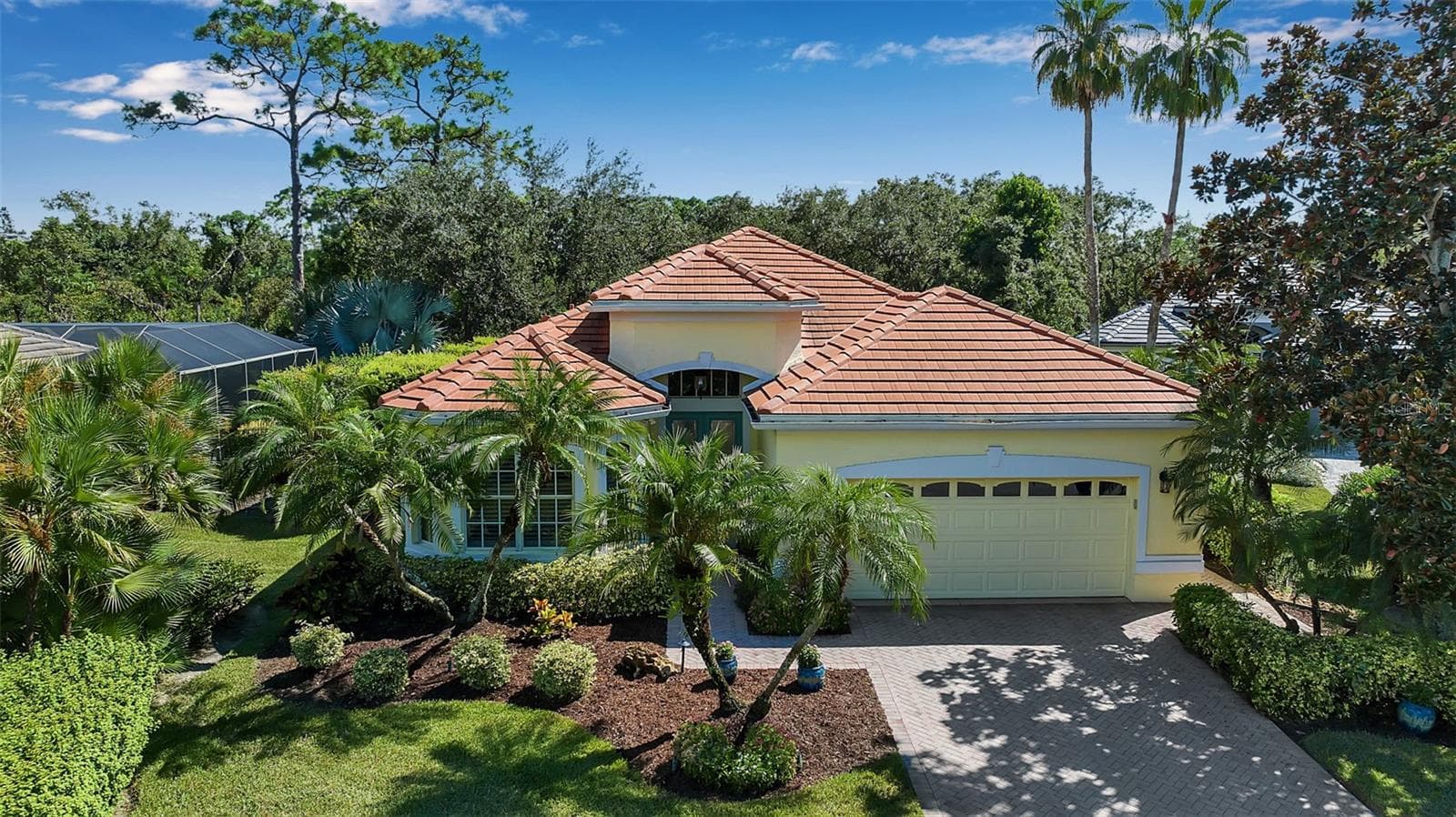 21 BAYHEAD LN