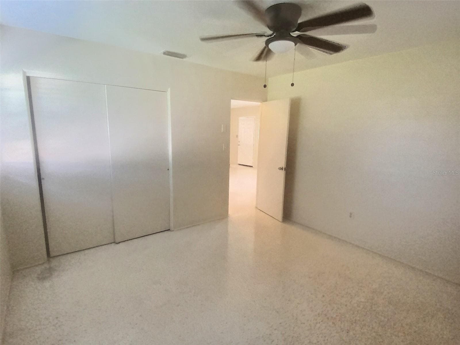 Main bedroom. - 1334 SUNSET DR, SEBRING