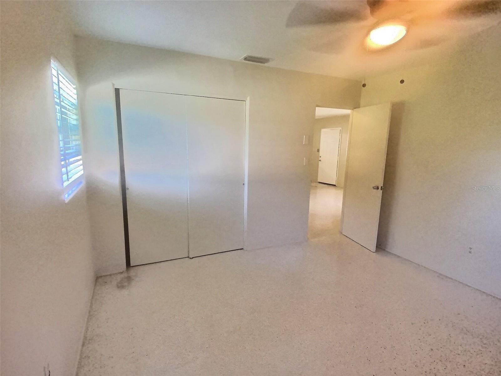 Main bedroom. - 1334 SUNSET DR, SEBRING