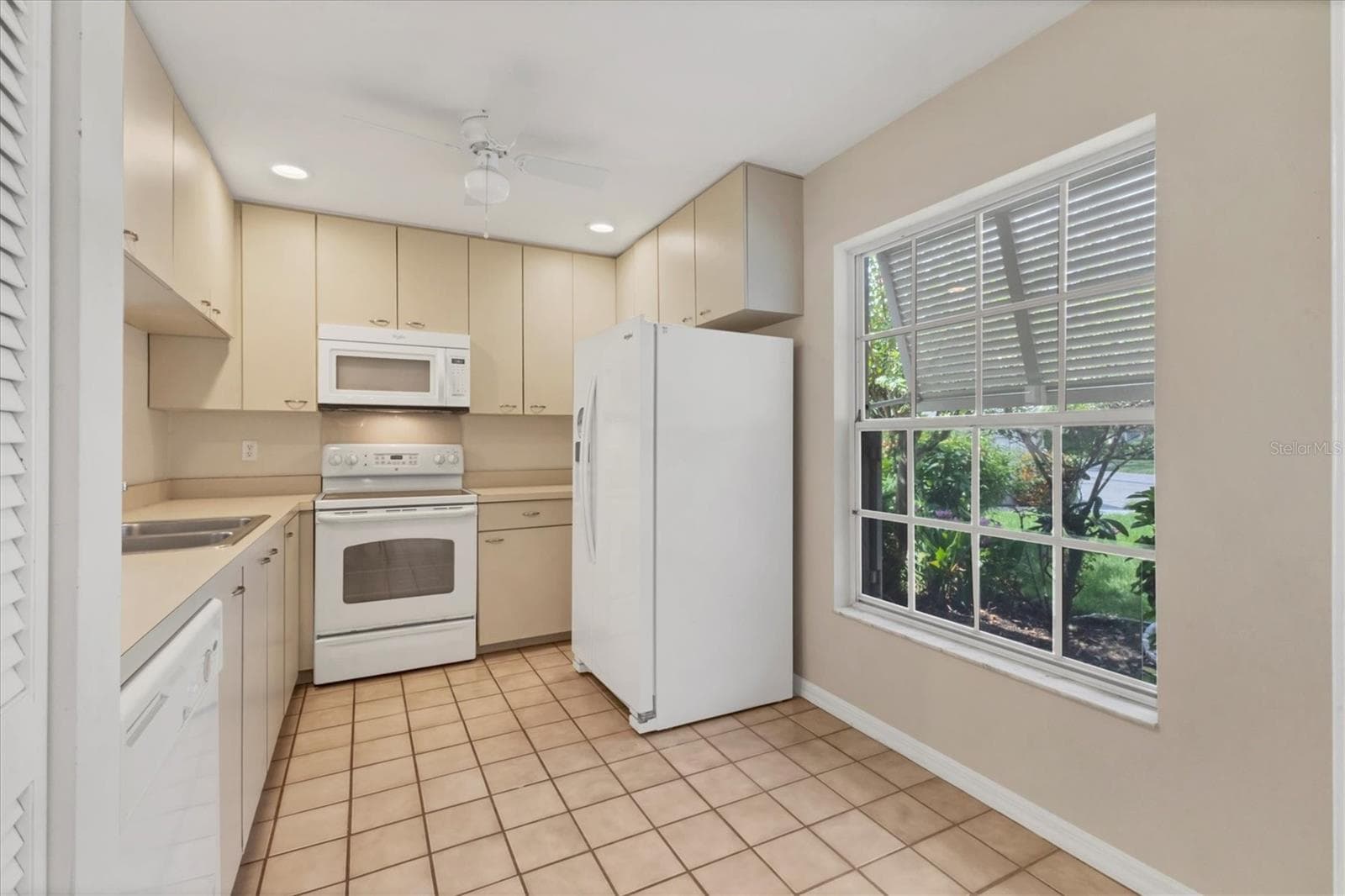 Villa at 3244 RINGWOOD MDW #77, SARASOTA, photo 12 of 68