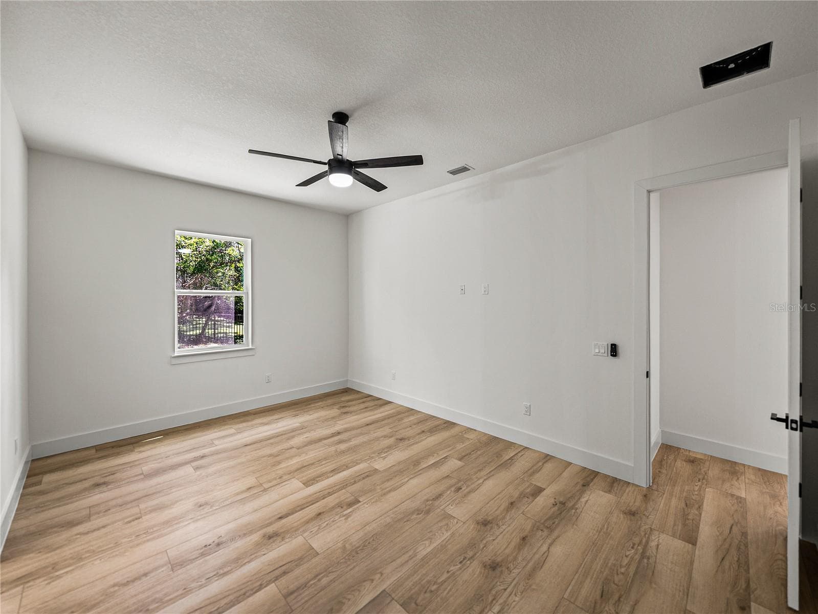 Single Family Residence at 14069 GRANDEUR WAY, DADE CITY, photo 32 of 68