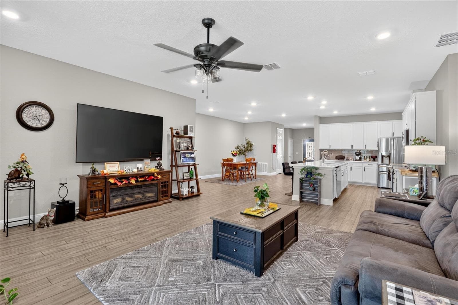 Single Family Residence at 9839 SW 40TH TER, OCALA, photo 5 of 16