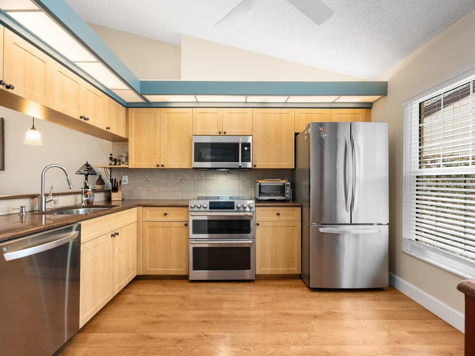 Villa at 6103 CLUBSIDE DR #6103, SARASOTA, photo 11 of 71
