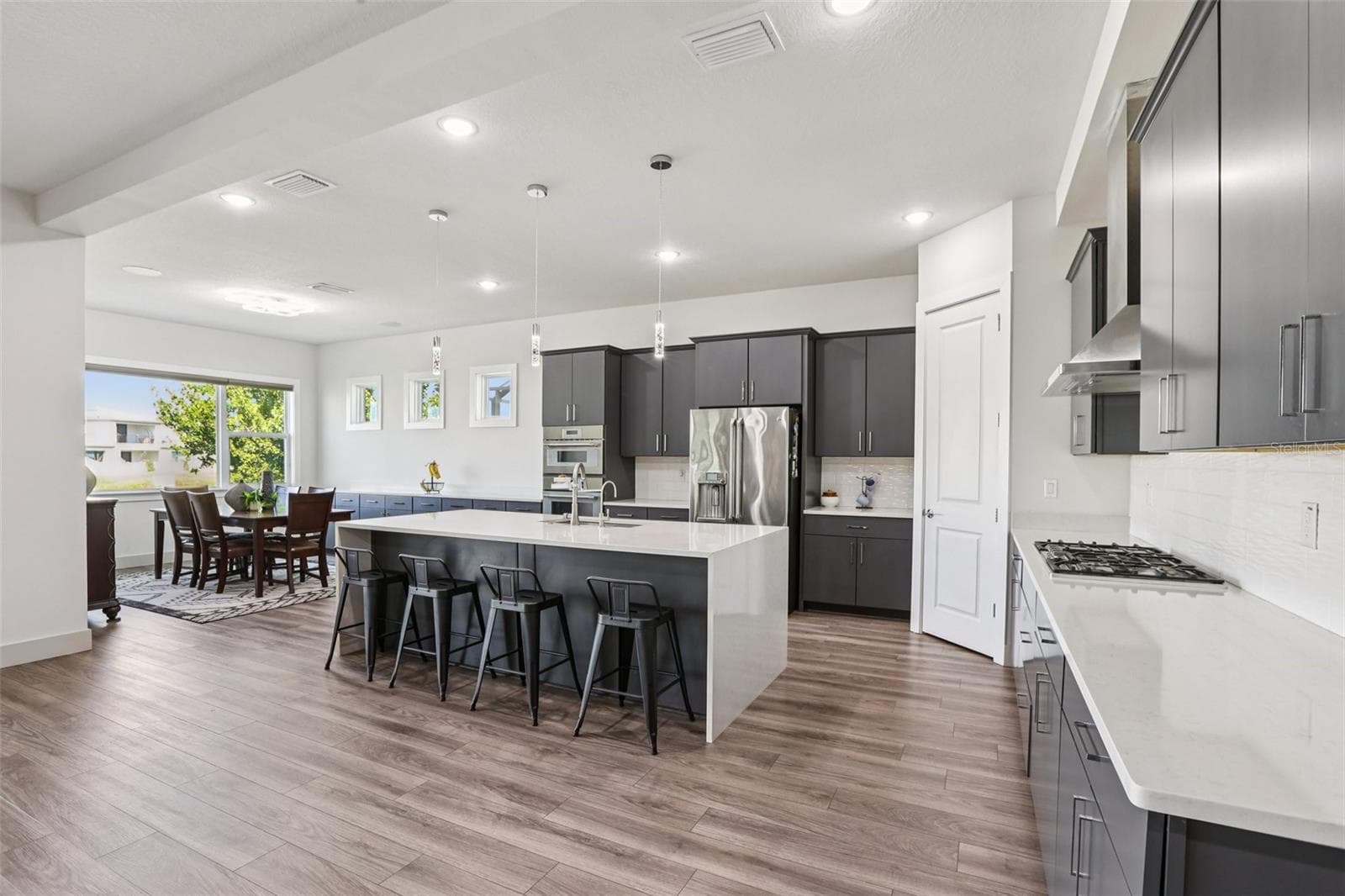 Single Family Residence at 8743 SANDERS TREE LOOP, WESLEY CHAPEL, photo 8 of 41