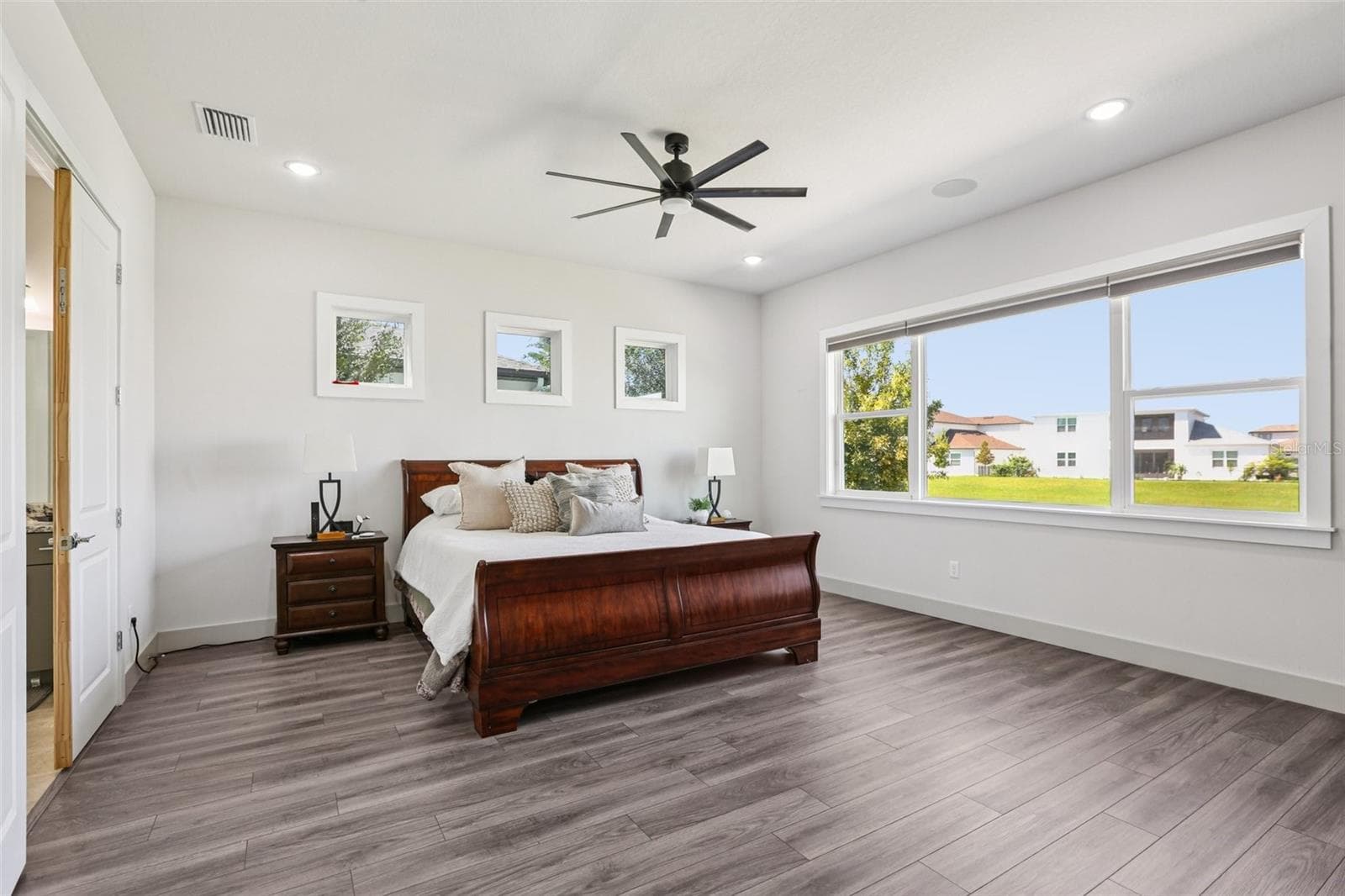 Single Family Residence at 8743 SANDERS TREE LOOP, WESLEY CHAPEL, photo 14 of 41