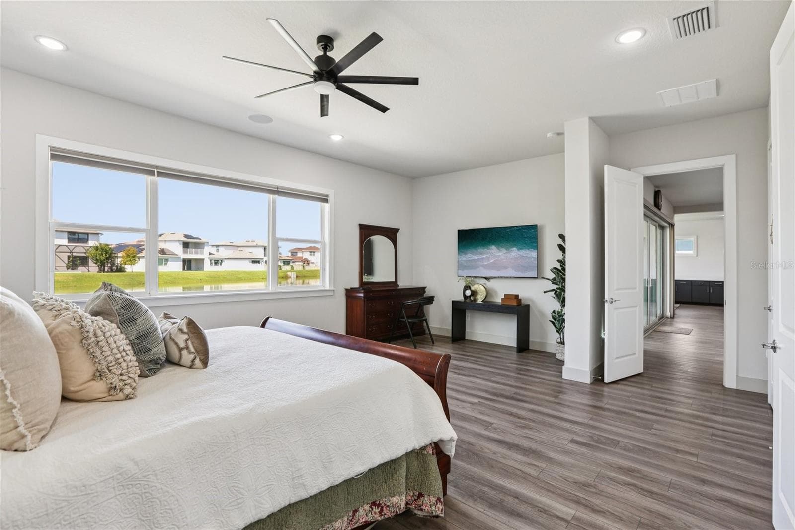 Single Family Residence at 8743 SANDERS TREE LOOP, WESLEY CHAPEL, photo 16 of 41