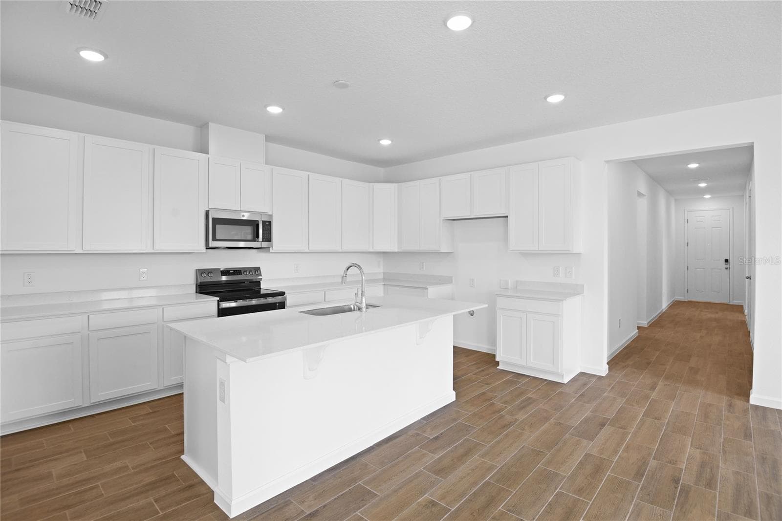 Single Family Residence at 6196 SW 64TH TER, OCALA, photo 6 of 22