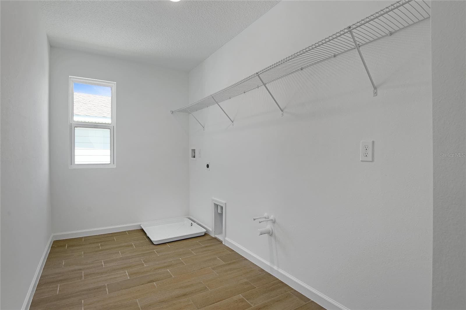 Single Family Residence at 742 LAKE DELL AVE, DUNDEE, photo 12 of 19