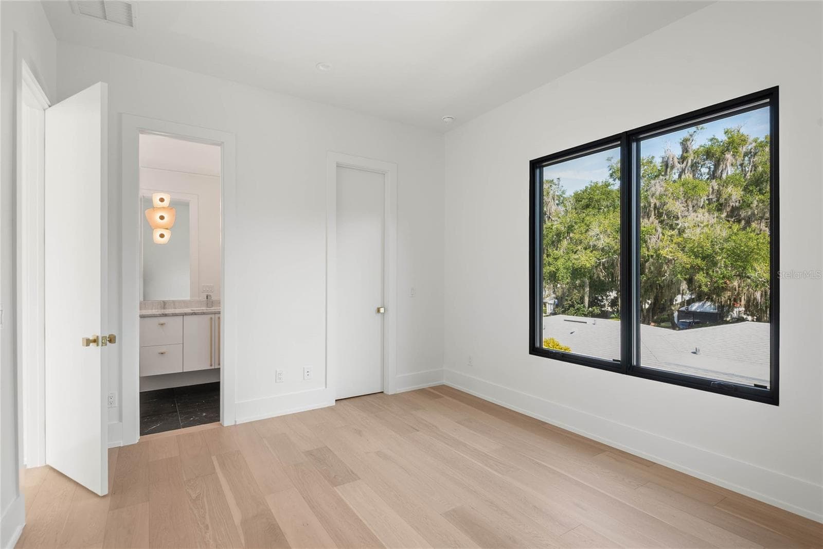 Bedroom 2 Suite - 1821 ENGLEWOOD RD, WINTER PARK