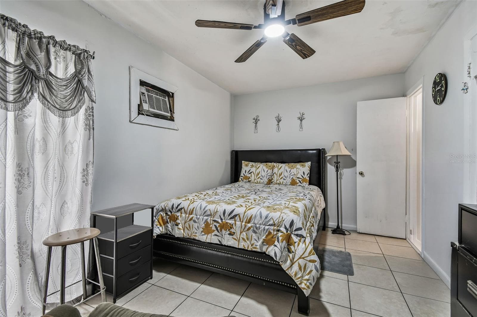Duplex at 9318 N 11TH ST, TAMPA, photo 17 of 27