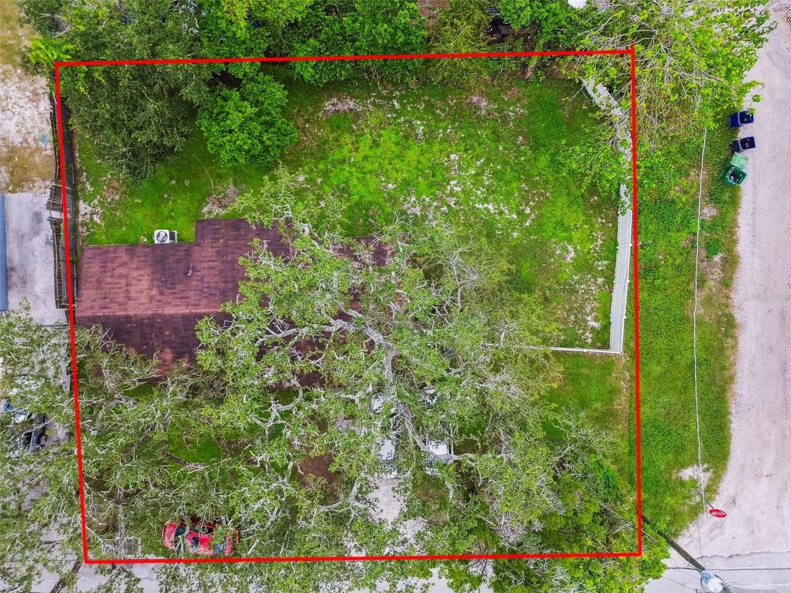 Single Family Residence at 10101 N 11TH ST, TAMPA, photo 12 of 13