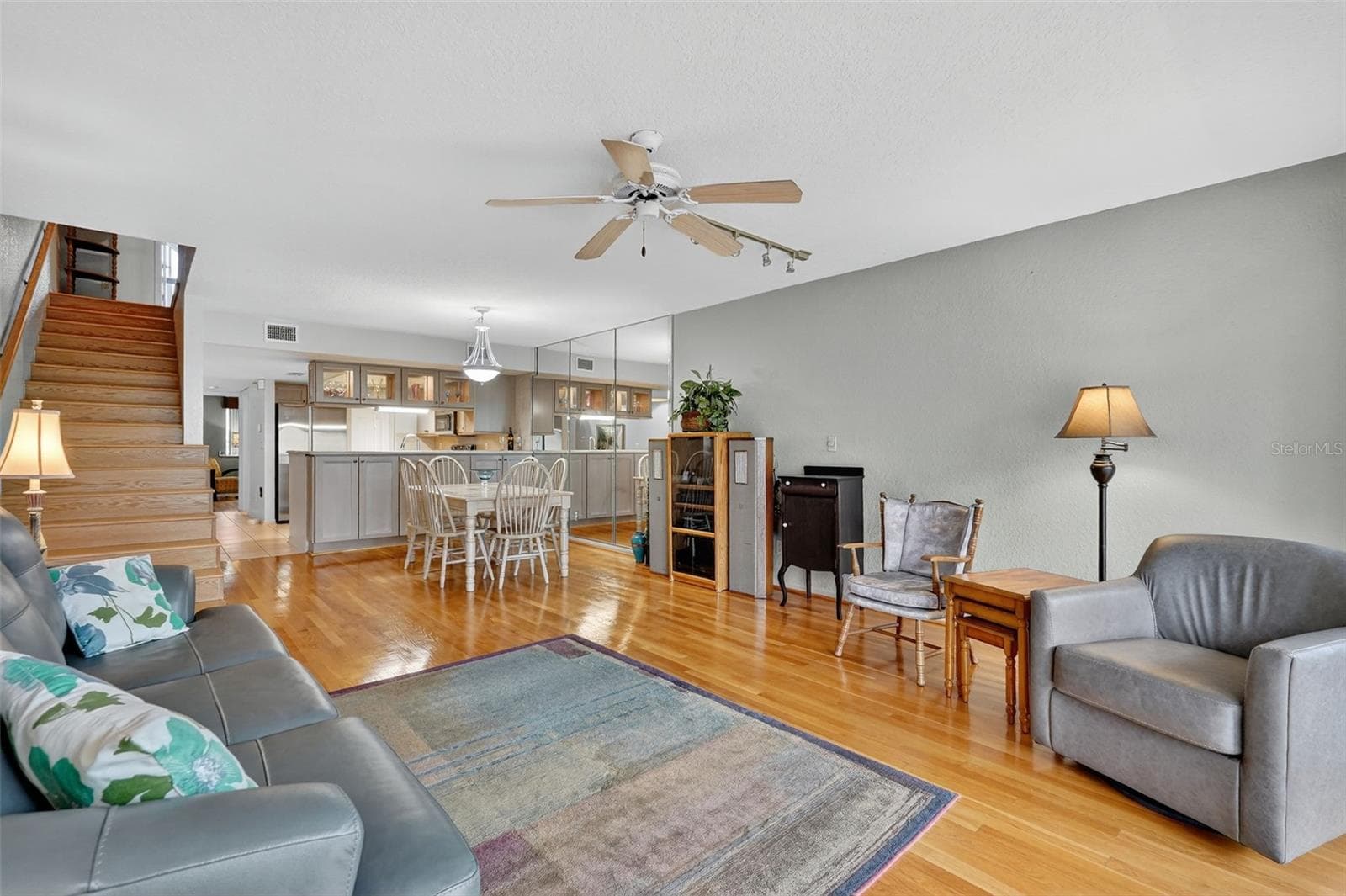 Spacious main living area with open-concept layout - 14879 SEMINOLE TRL, SEMINOLE