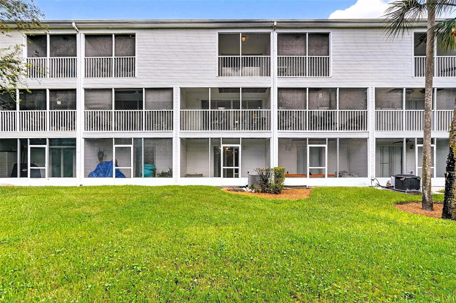 Waterfront townhome overlooking greenspace and canal Seminole Trail - 14879 SEMINOLE TRL, SEMINOLE