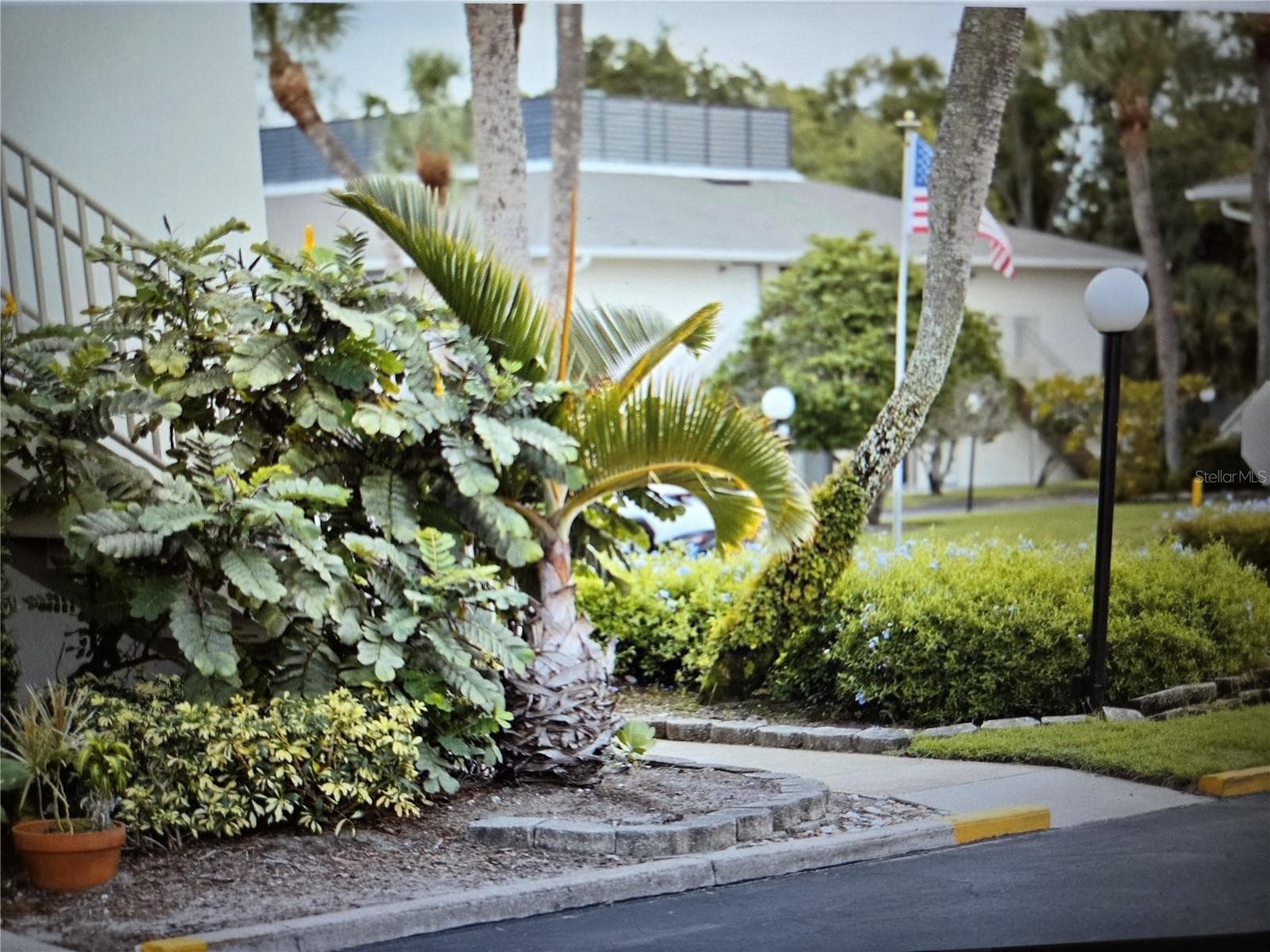 Condominium at 1935 CONWAY DR #05, ORLANDO, photo 7 of 36