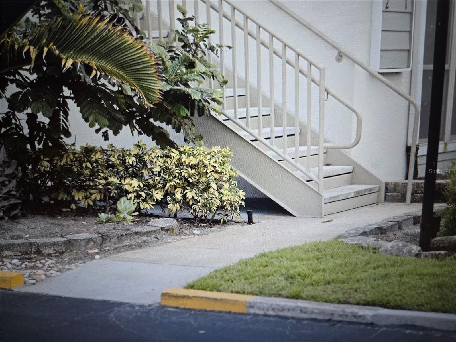 Condominium at 1935 CONWAY DR #05, ORLANDO, photo 12 of 36