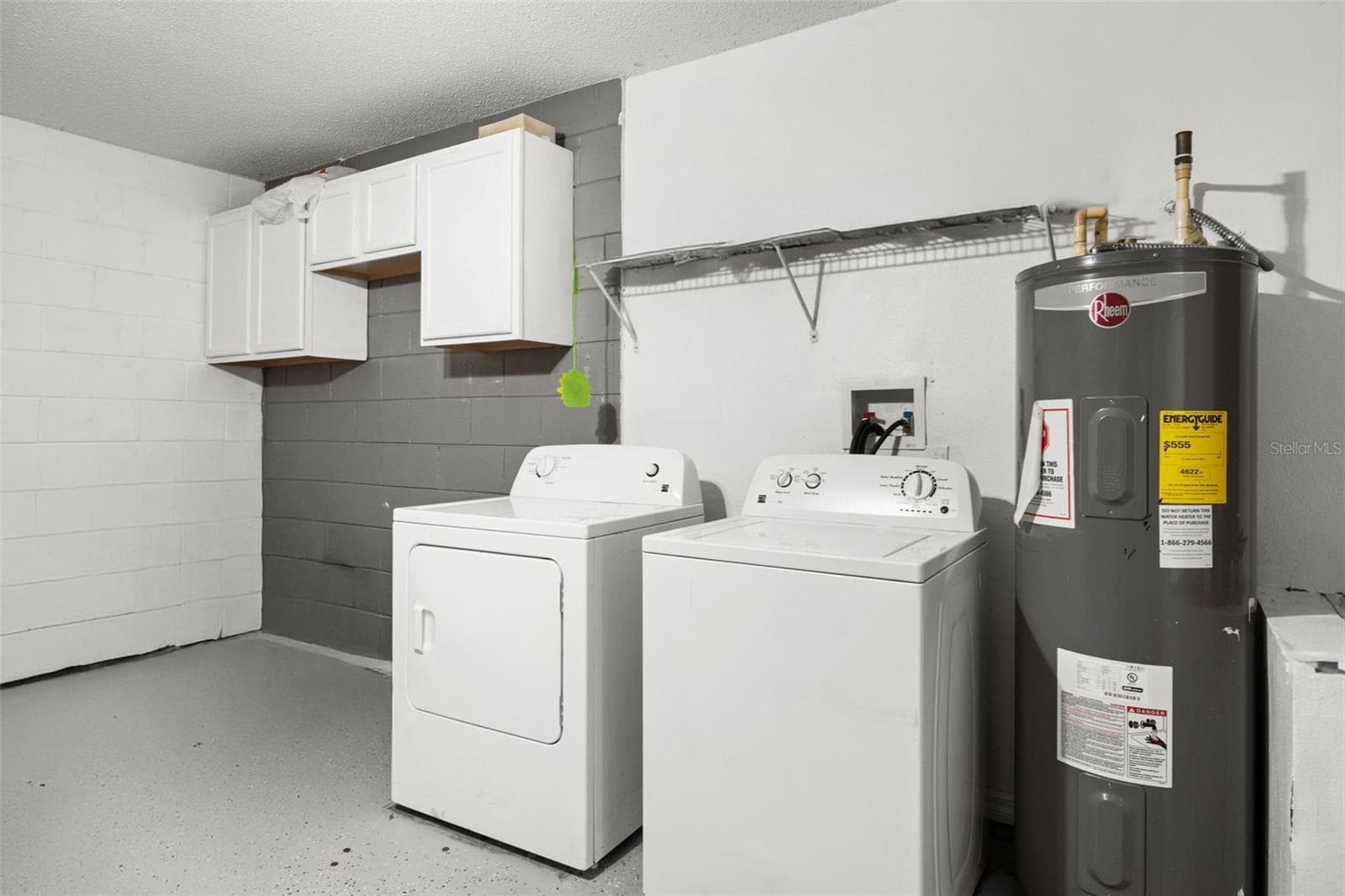 Washer & Dryer in the garage - 703 PALMERA ST, ORLANDO