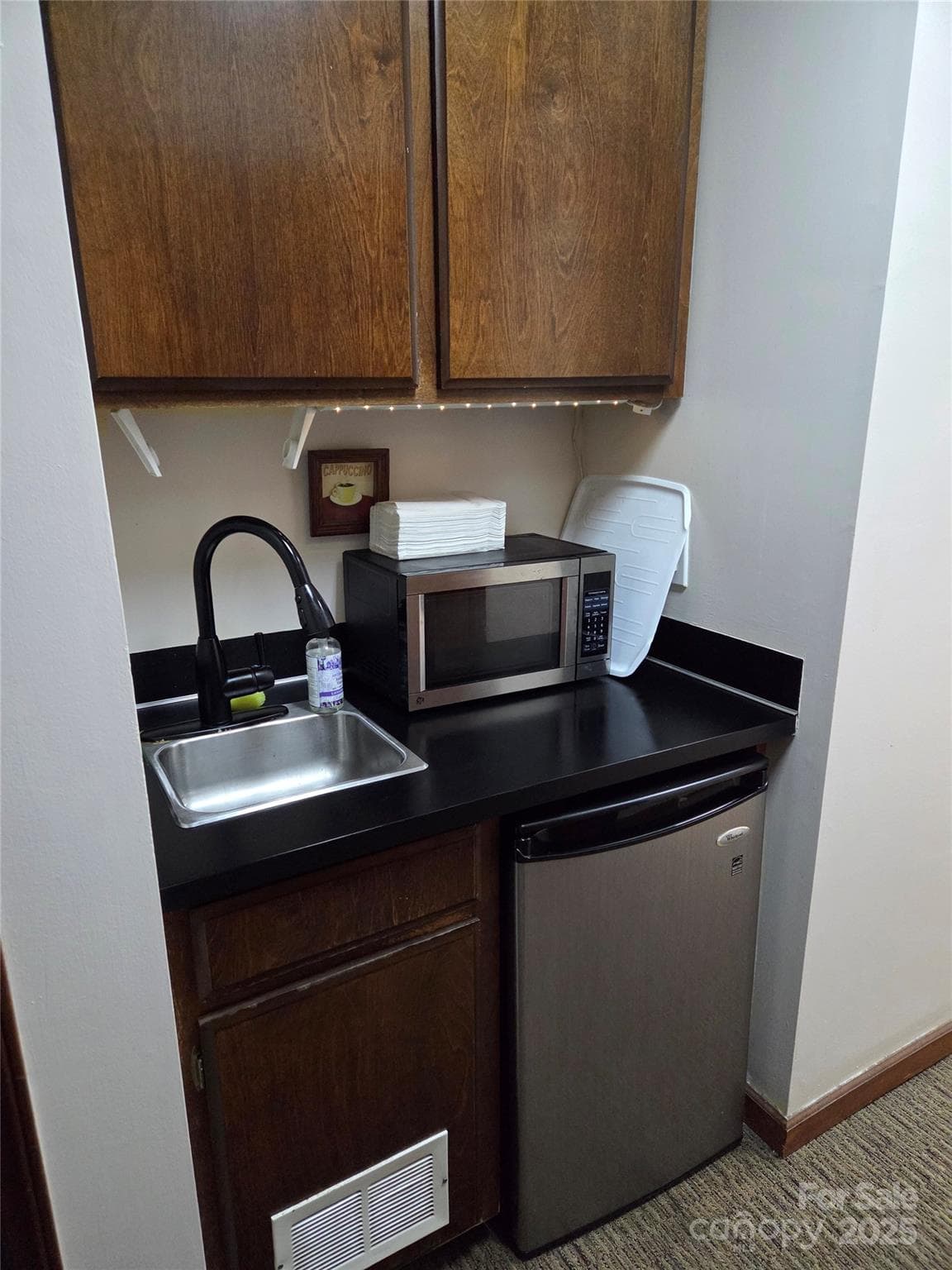 Kitchenette - Charlotte