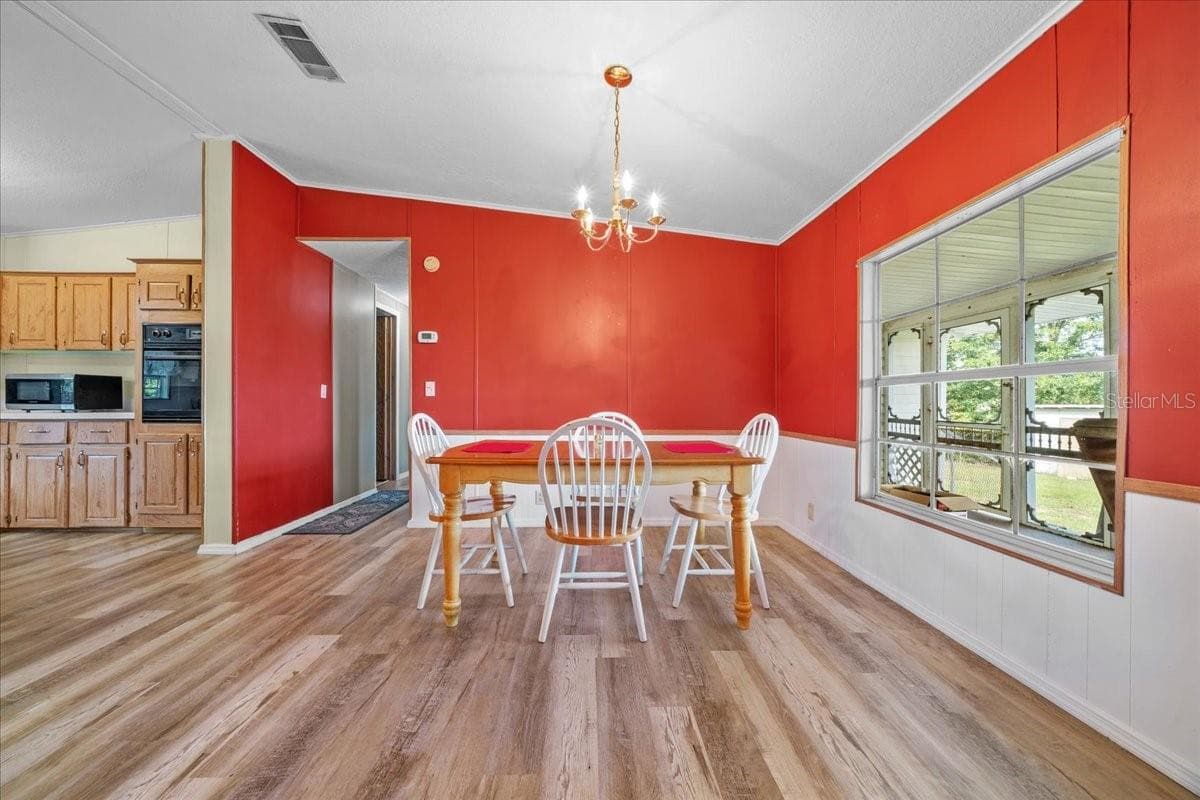 Manufactured Home at 10865 SE TIMUCUAN RD, SUMMERFIELD, photo 11 of 35