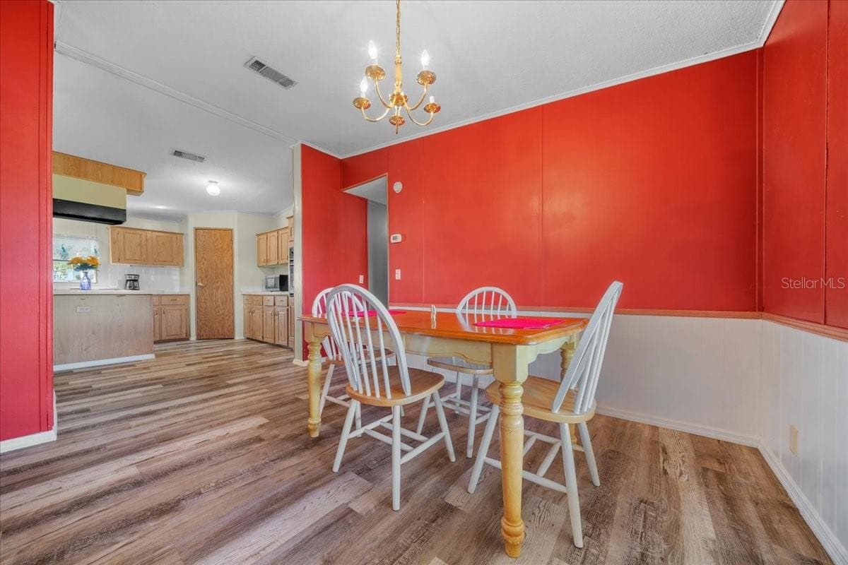 Manufactured Home at 10865 SE TIMUCUAN RD, SUMMERFIELD, photo 12 of 35
