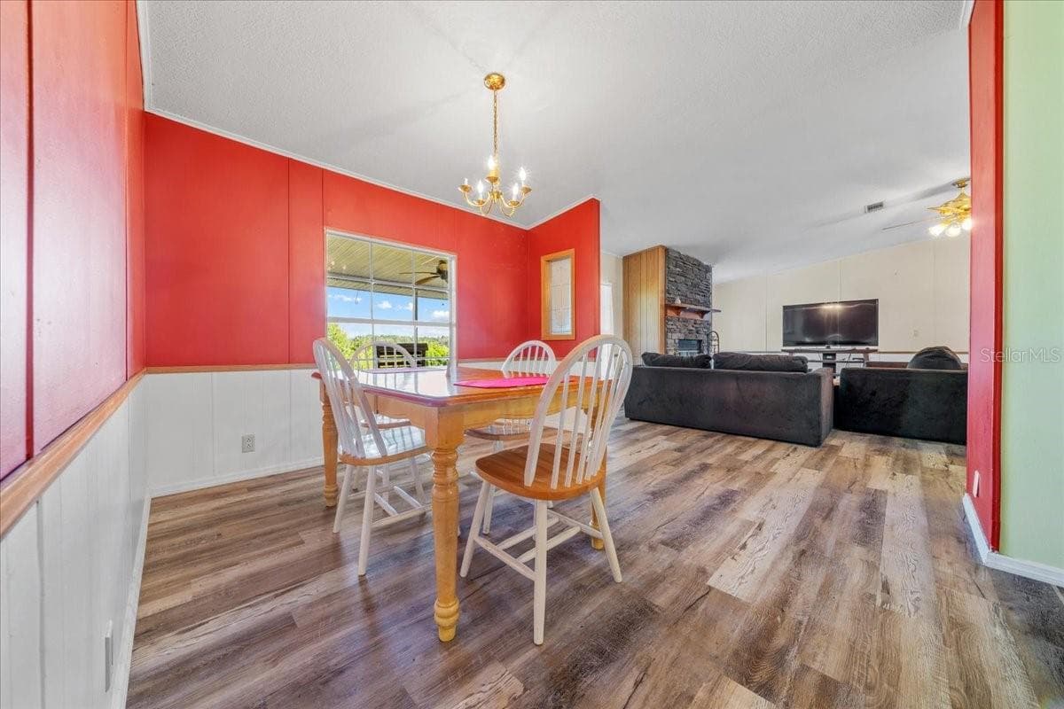 Manufactured Home at 10865 SE TIMUCUAN RD, SUMMERFIELD, photo 13 of 35