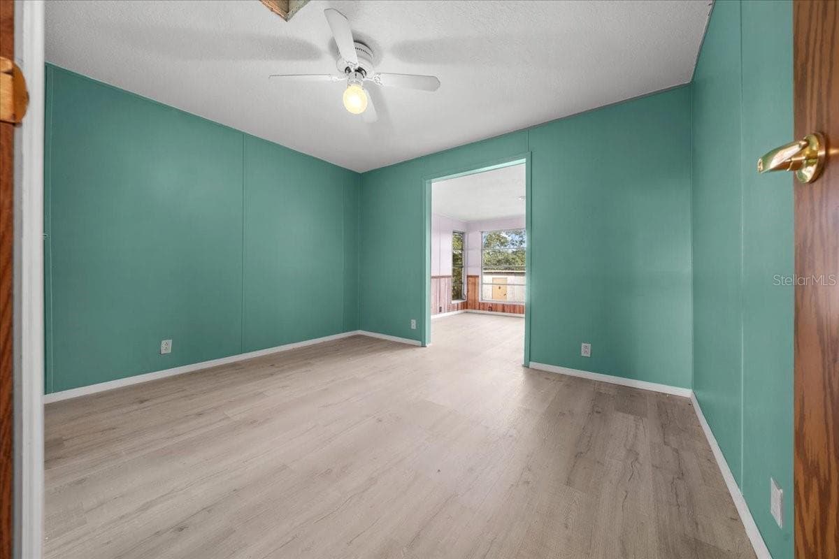 Manufactured Home at 10865 SE TIMUCUAN RD, SUMMERFIELD, photo 24 of 35