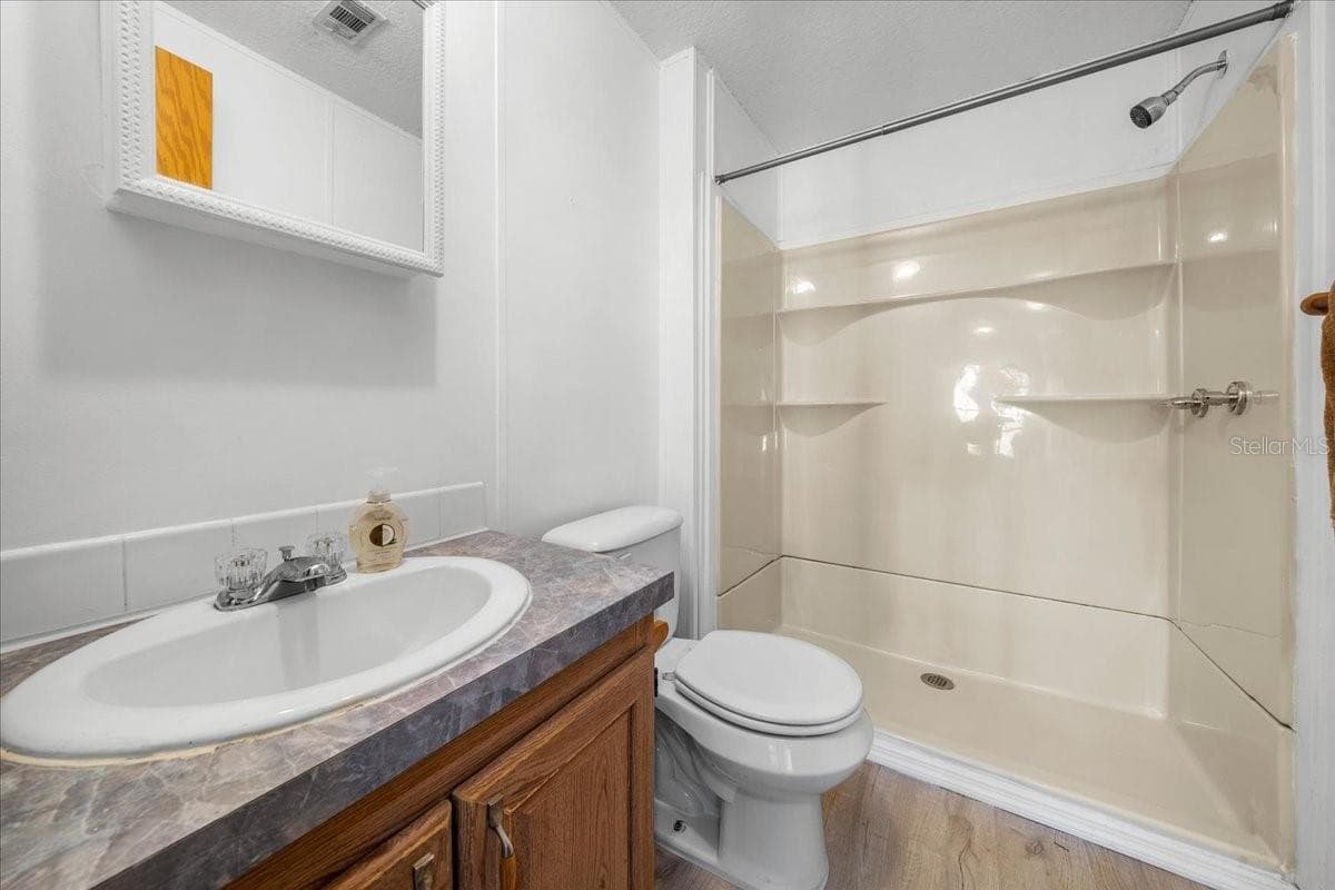 Manufactured Home at 10865 SE TIMUCUAN RD, SUMMERFIELD, photo 26 of 35
