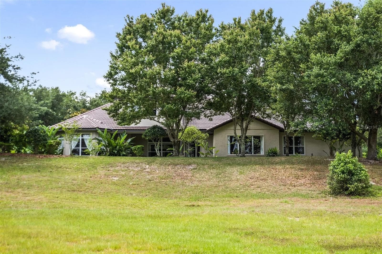 Single Family Residence at 25551 HAWKS RUN LN, SORRENTO, photo 11 of 75
