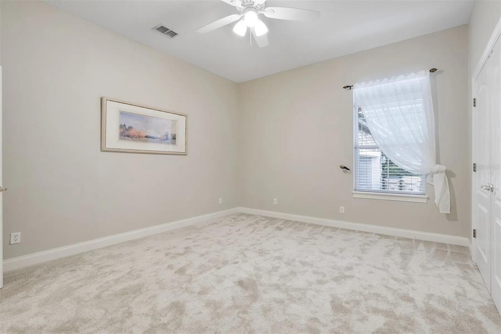 Single Family Residence at 25551 HAWKS RUN LN, SORRENTO, photo 17 of 75