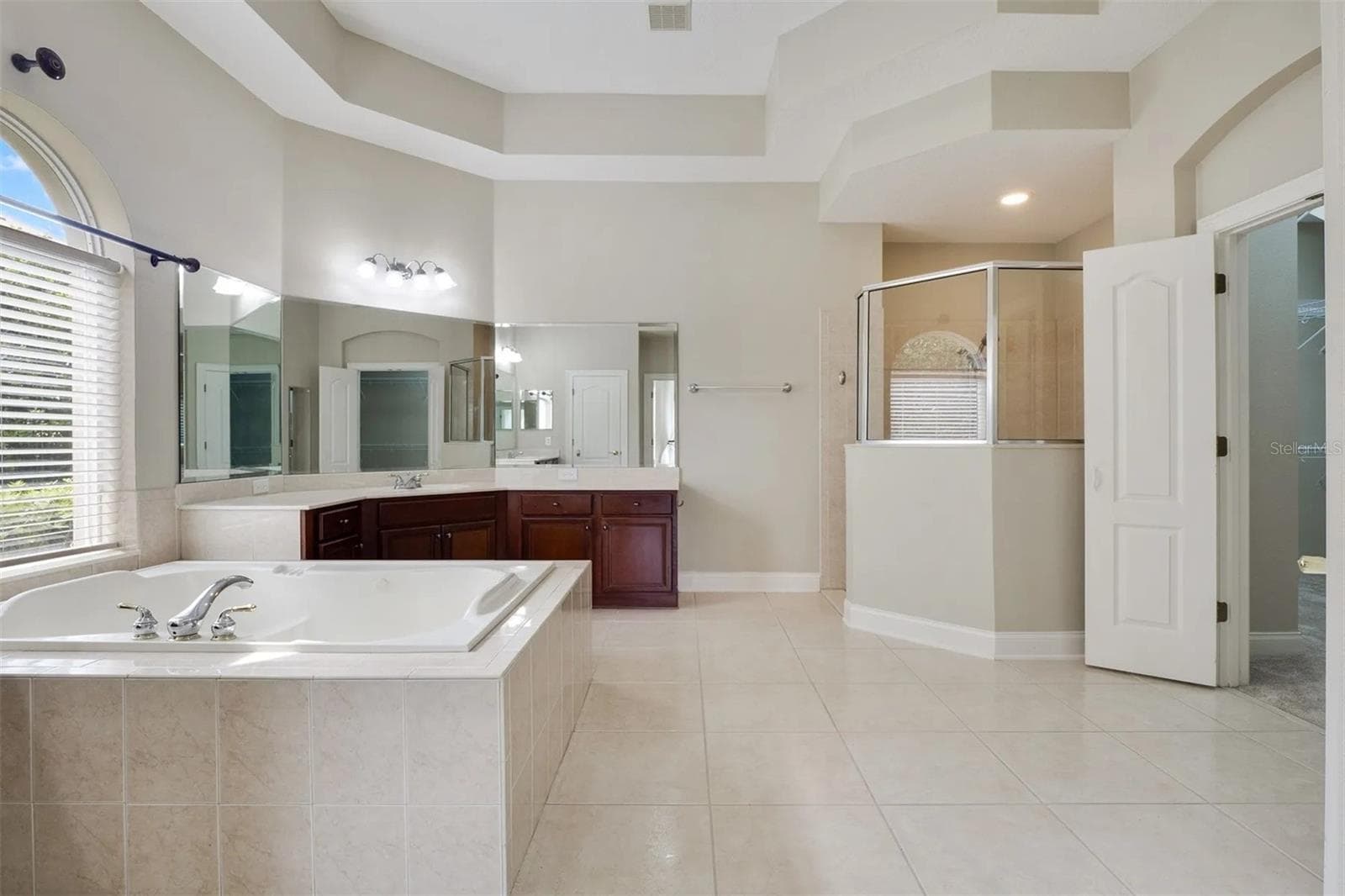 Single Family Residence at 25551 HAWKS RUN LN, SORRENTO, photo 19 of 75