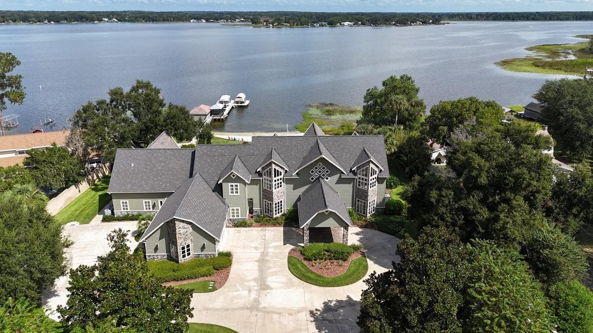 11035 SE SUNSET HARBOR RD