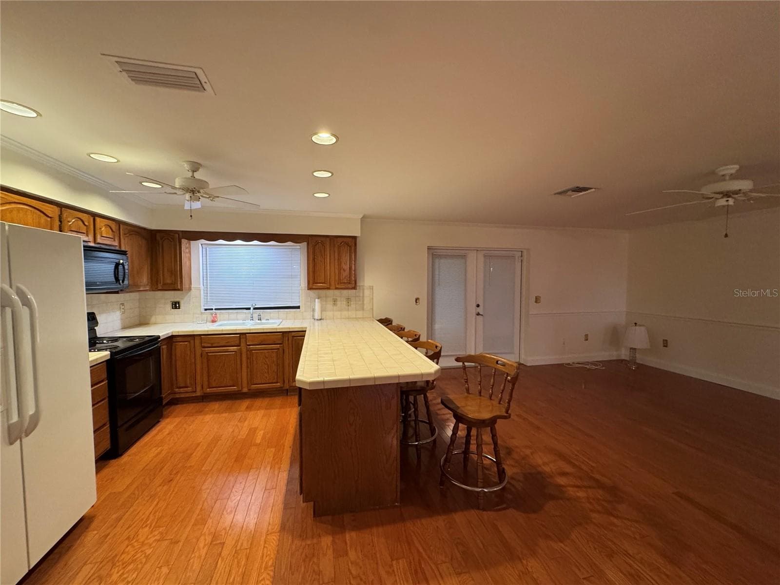 Single Family Residence at 10 FORT CLINCH HEIGHTS RD, FROSTPROOF, photo 29 of 44