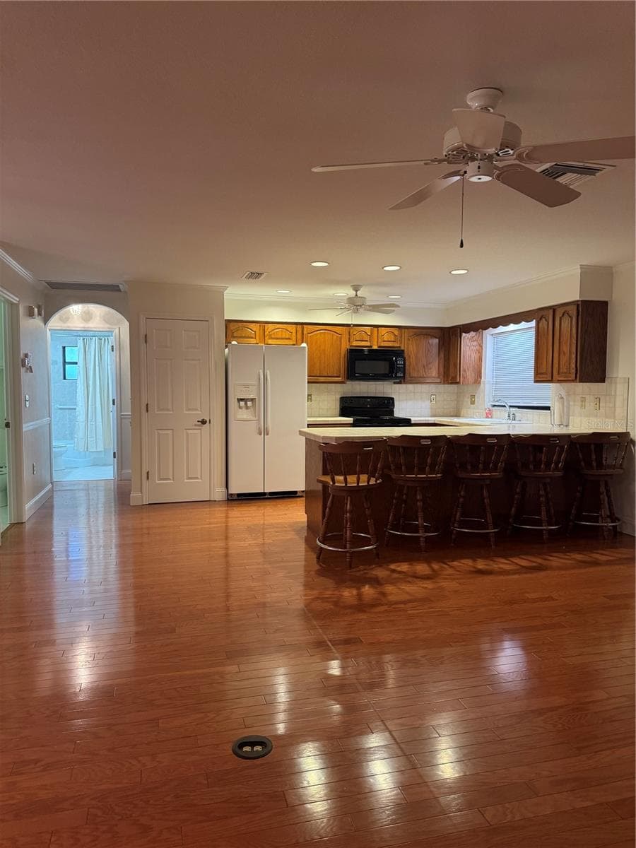 Single Family Residence at 10 FORT CLINCH HEIGHTS RD, FROSTPROOF, photo 32 of 44