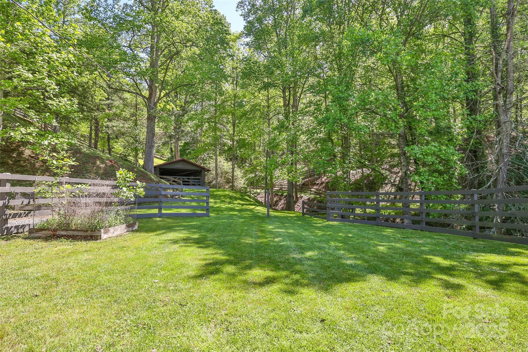 Single Family Residence at Sylva, photo 43 of 48