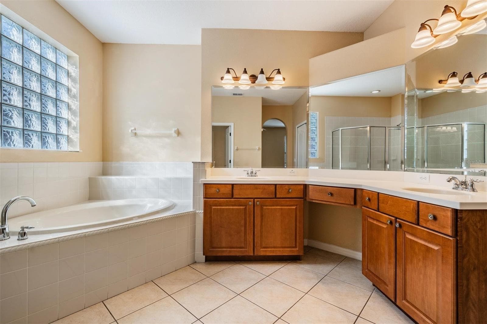 Single Family Residence at 456 OAK LANDING BLVD, MULBERRY, photo 37 of 56