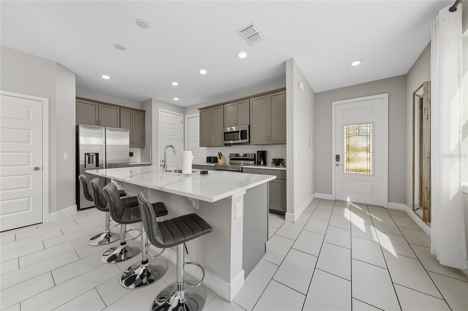 Townhouse at 7900 DRAW ST, REUNION, photo 13 of 42