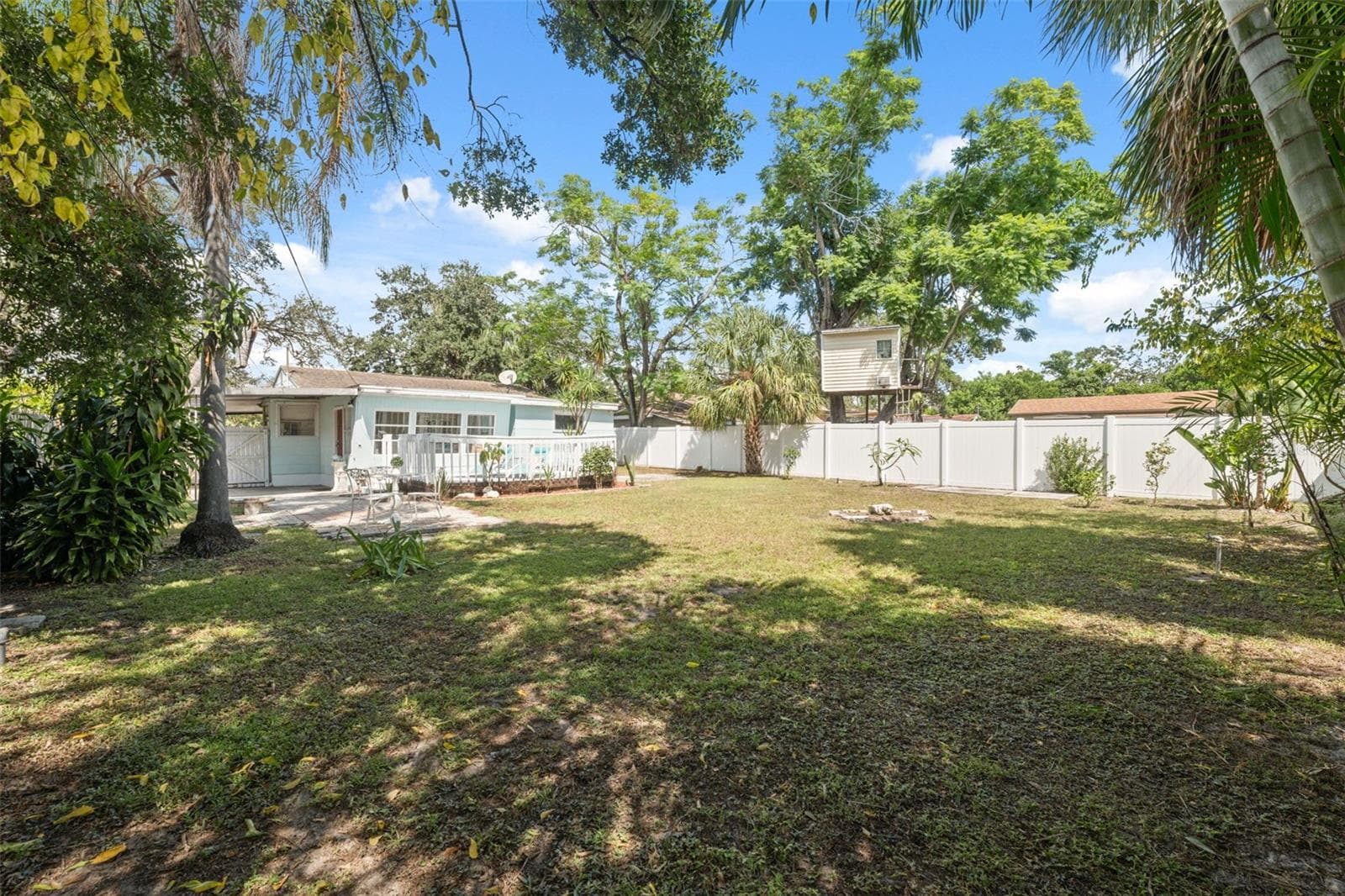 Single Family Residence at 3918 W FIG ST, TAMPA, photo 30 of 36